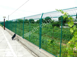 草原隔離柵-草原（yuán）護欄（lán）網-草（cǎo）原圍欄網