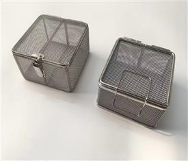 不鏽鋼帶蓋帶鎖消毒（dú）筐-小物件清洗消毒筐